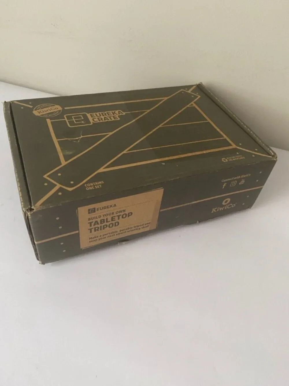 KiwiCo Tabletop Tripod Eureka Crate build kit. Recommended ages 14+.
